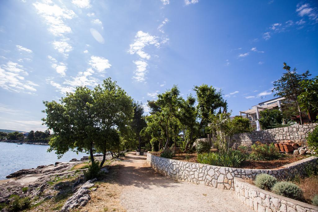 Apartments Ana Малинська Екстер'єр фото